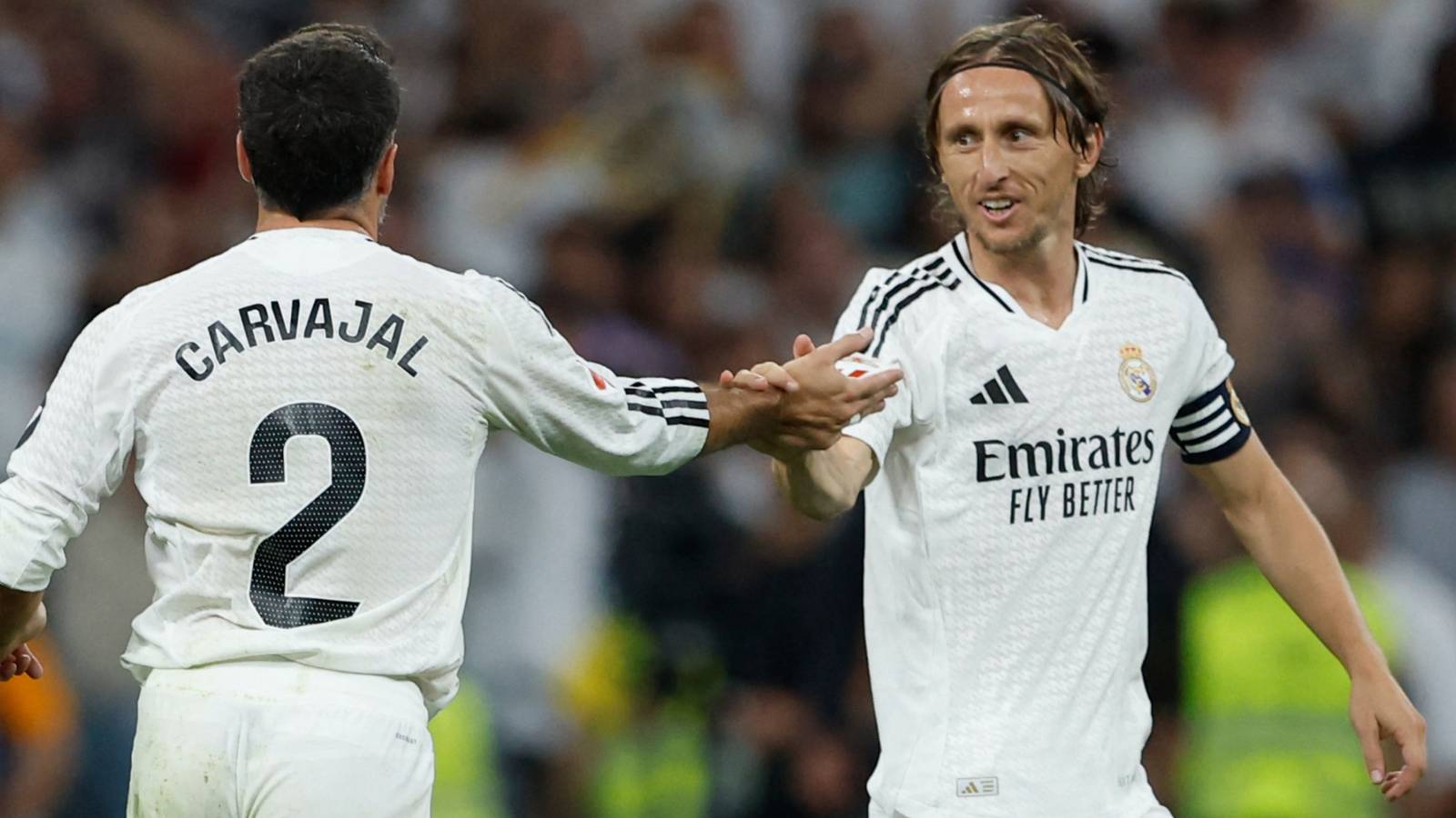 Real Madrid seriously considering bid to replace Modric with £50m leader