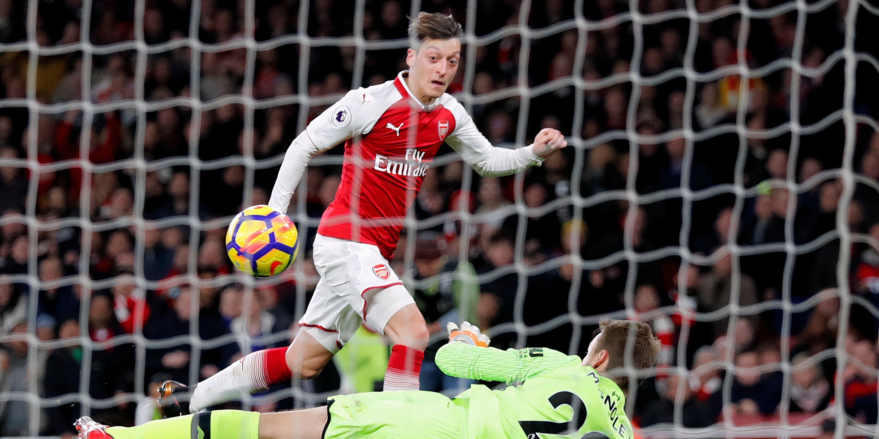 mesut-ozil-arsenal-liverpool-goal