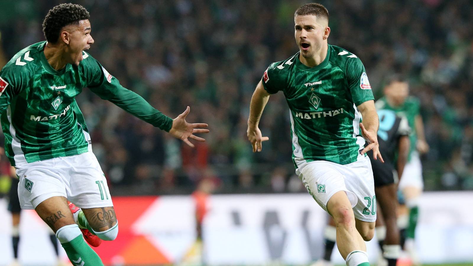 Leeds hold talks to seal an even better signing than Schmid