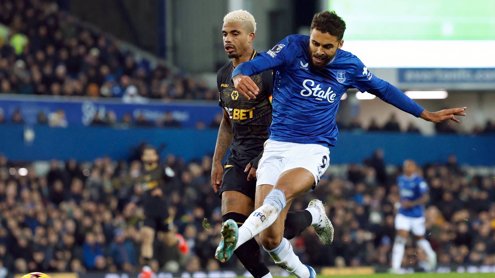 Everton now want new Calvert-Lewin replacement who is wowing their scouts