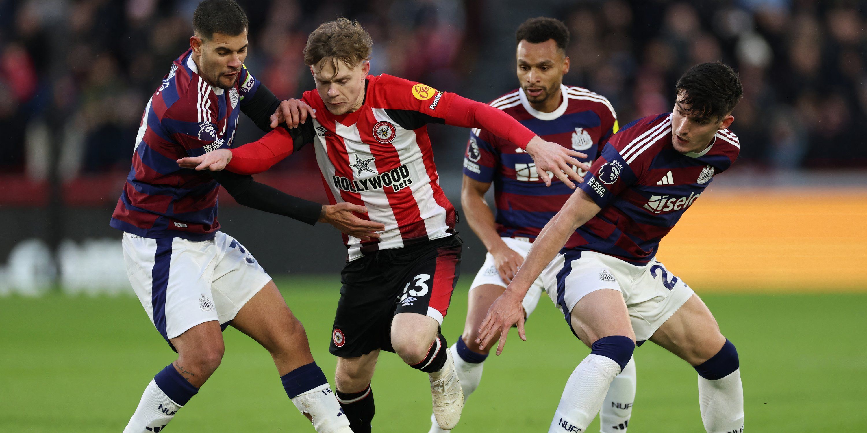Newcastle players against Brentford