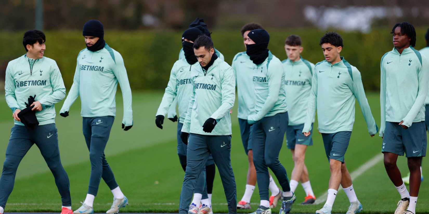 Sergio Reguilón em ação pela Premier League