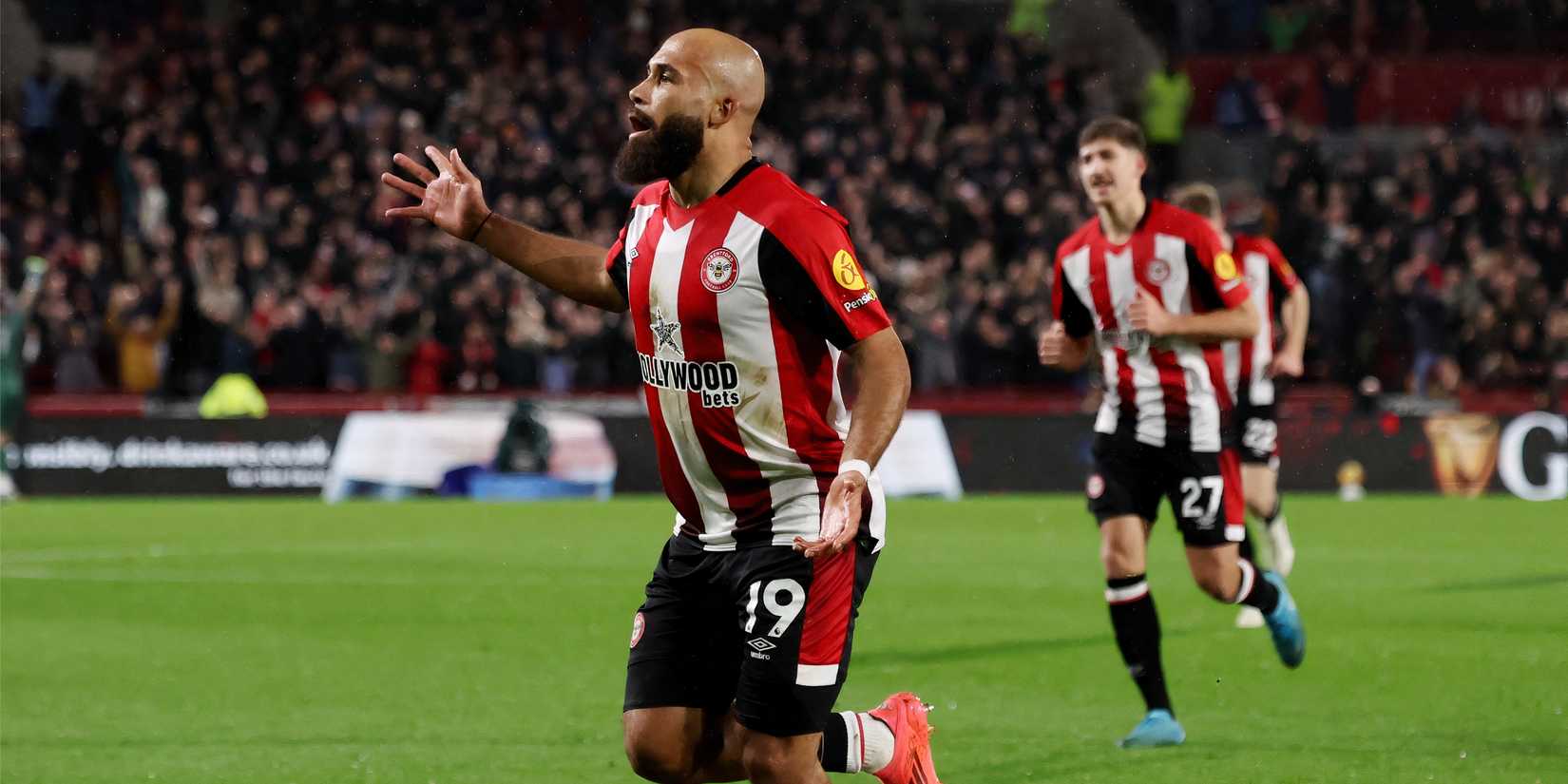 Bryan Mbeumo celebrates for Brentford 