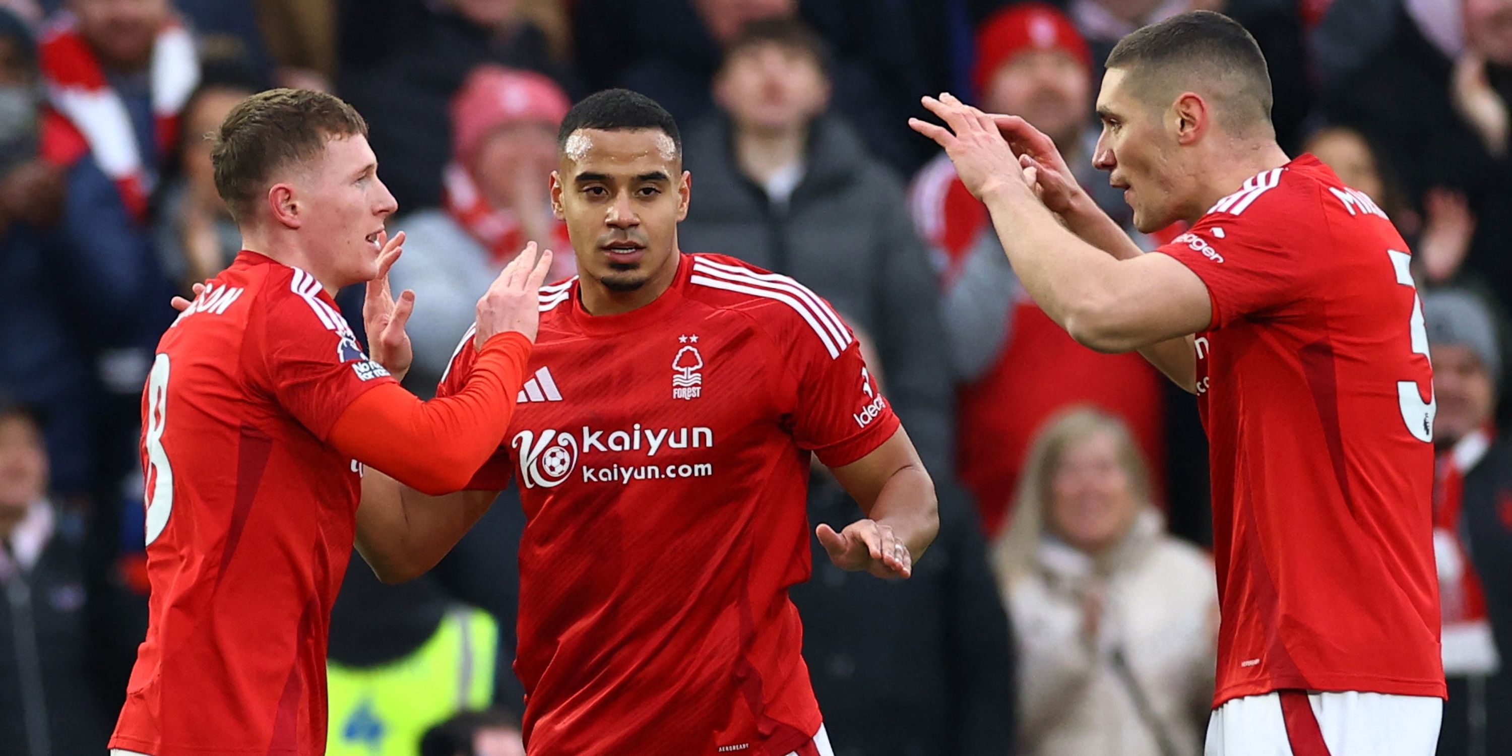 Nottingham Forest's Elliot Anderson celebrates his first goal with Nikola Milenkovic and Murillo