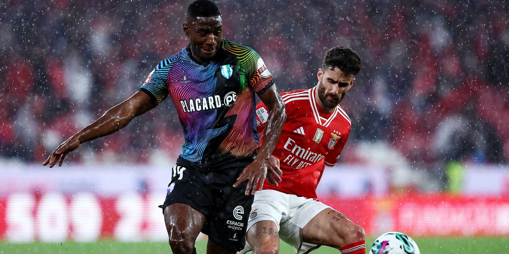 Benfica's Rafa Silva in action with GD Chaves's Dario Essugo