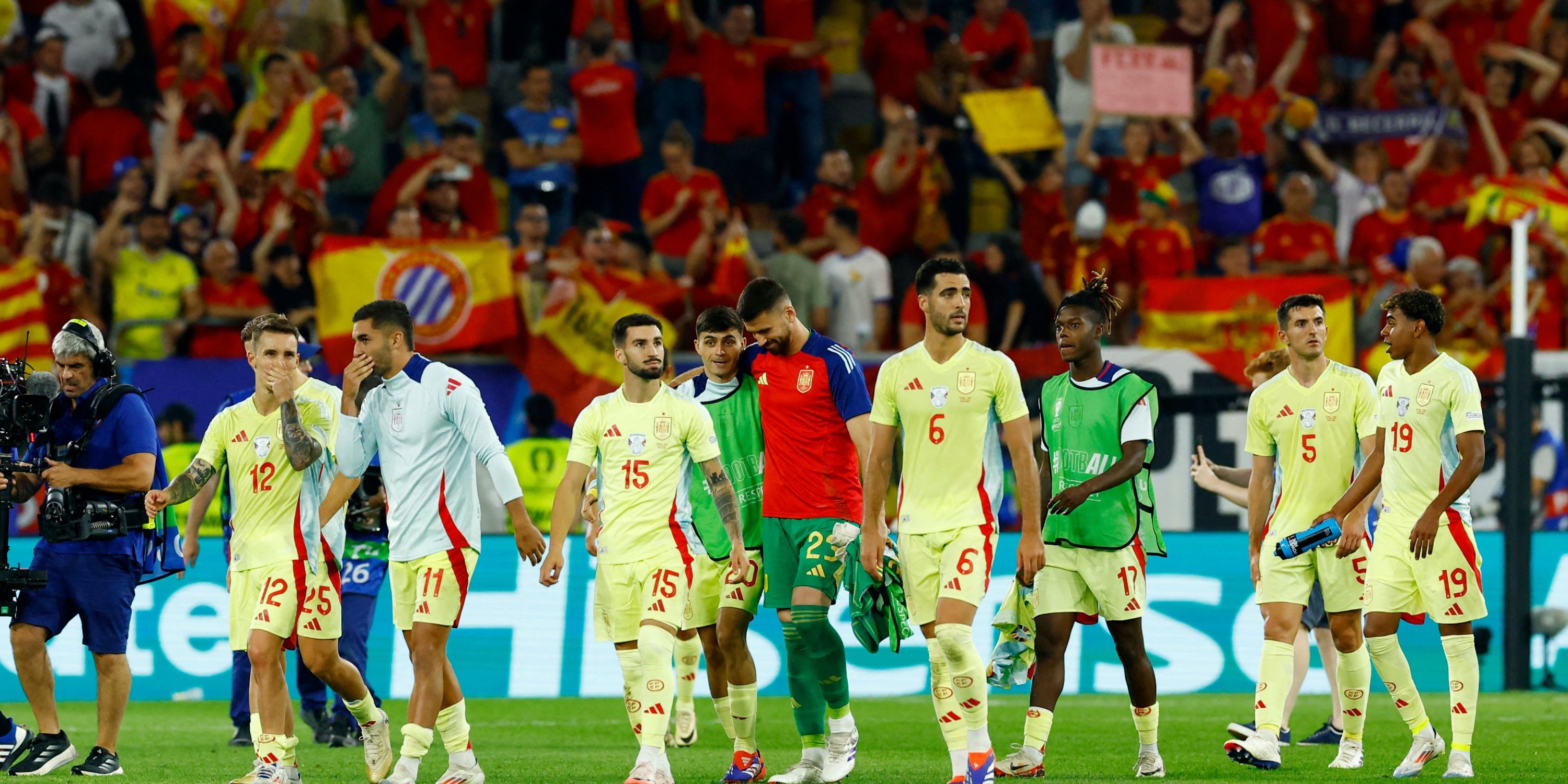 Man utd now targeting colossal new 30m defender wanted by liverpool