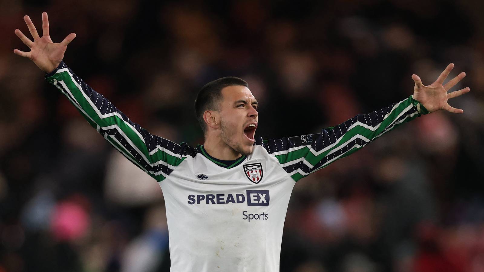 Sunderland offered chance to sign their new Le Fee in deadline-busting move