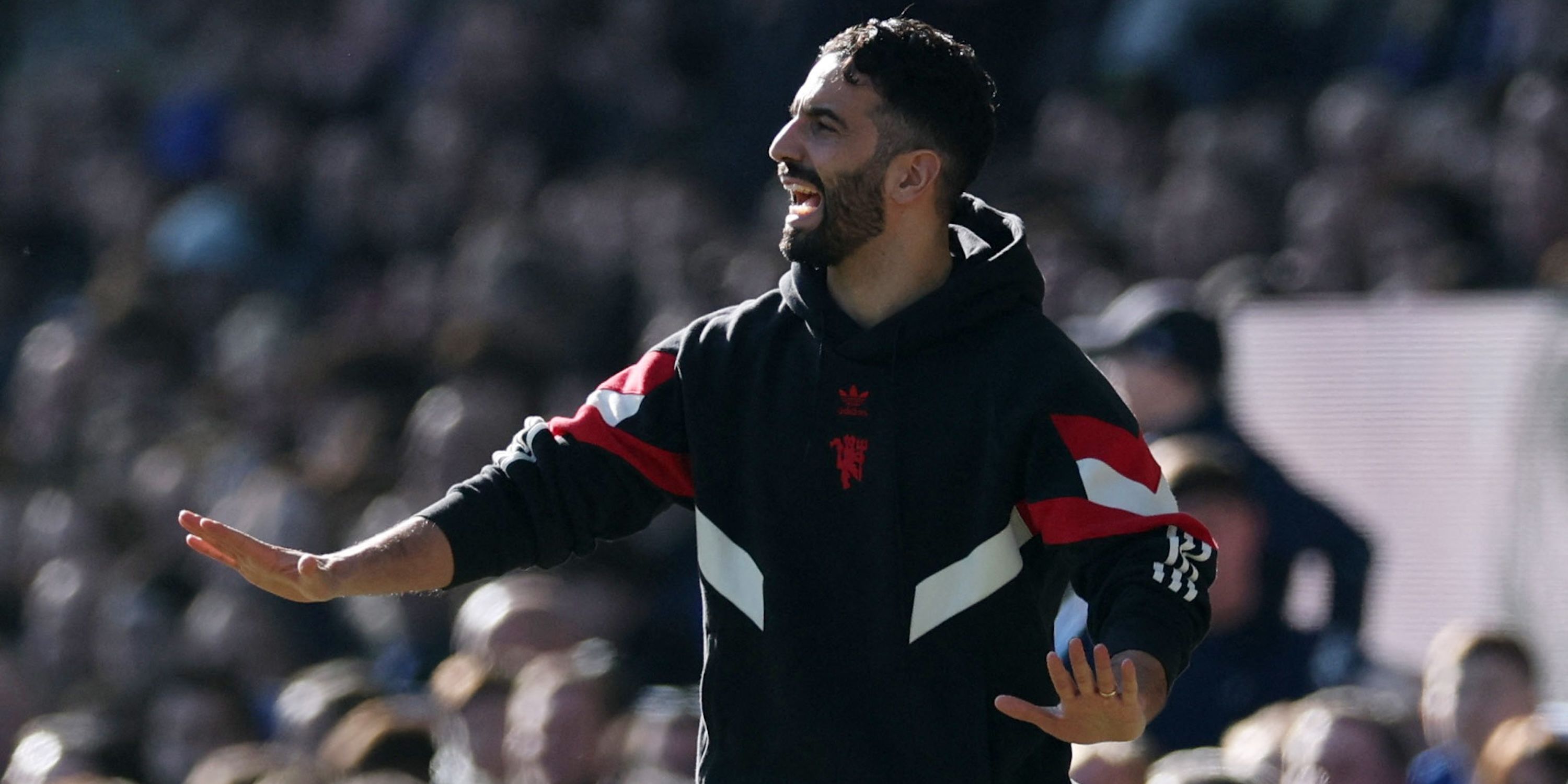 Manchester United manager Ruben Amorim reacts to the touch line