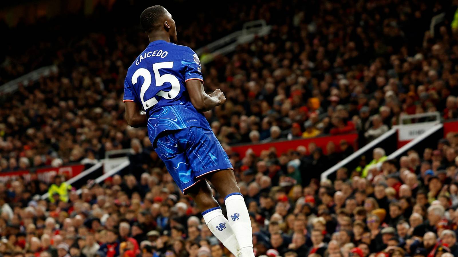 Moises Caicedo has privately backed £25m player to join Chelsea