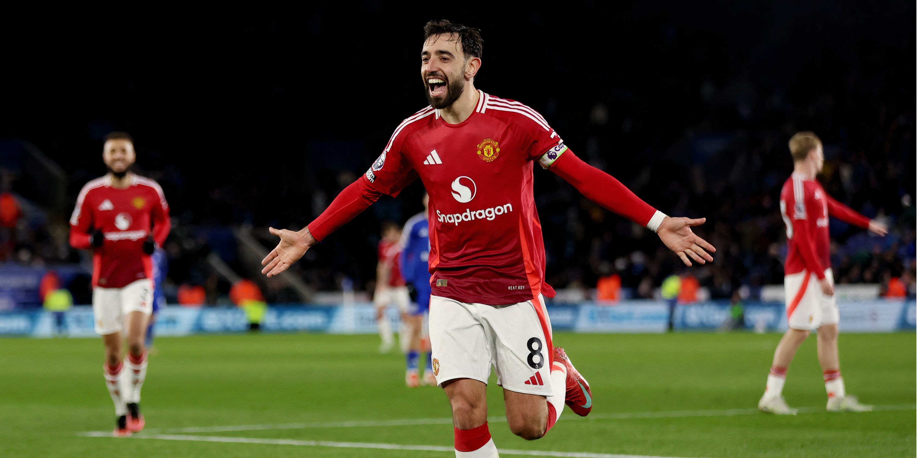 Bruno Fernandez celebrates Manchester United