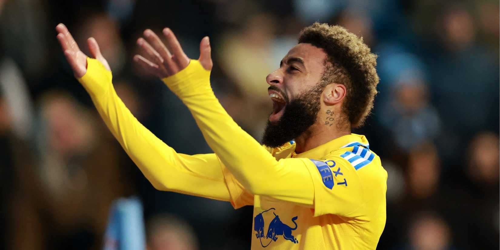 Leeds enclosed index to sign the "adventurer" star star-news.press/wp Jayden-Bogle-Leeds