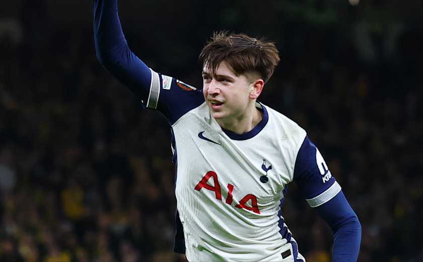 West Brom now making moves to sign "fearless" attacker who Mason knows well