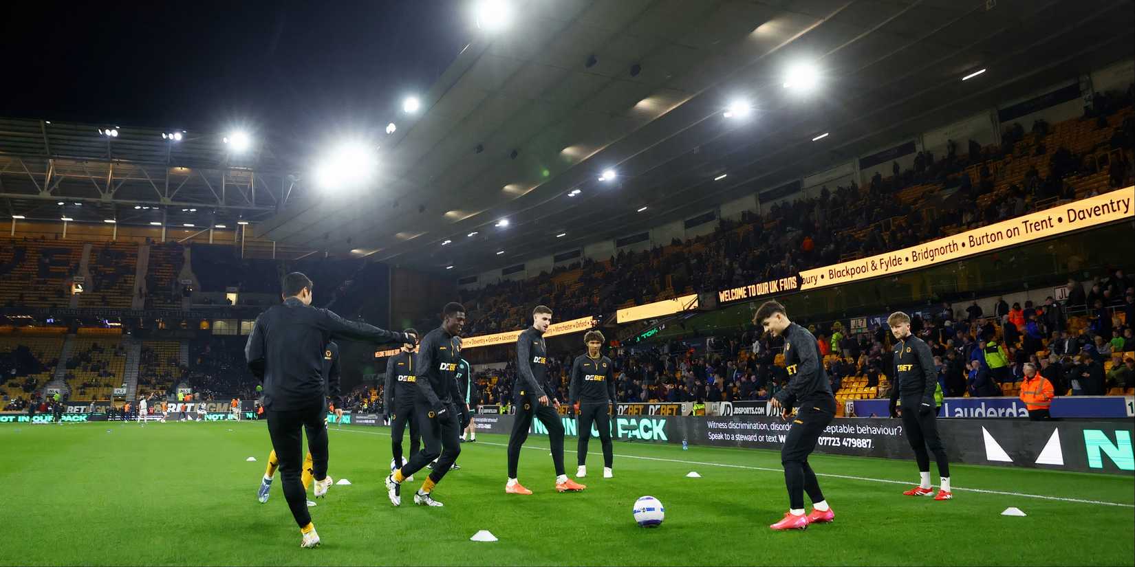 wolves molineux
