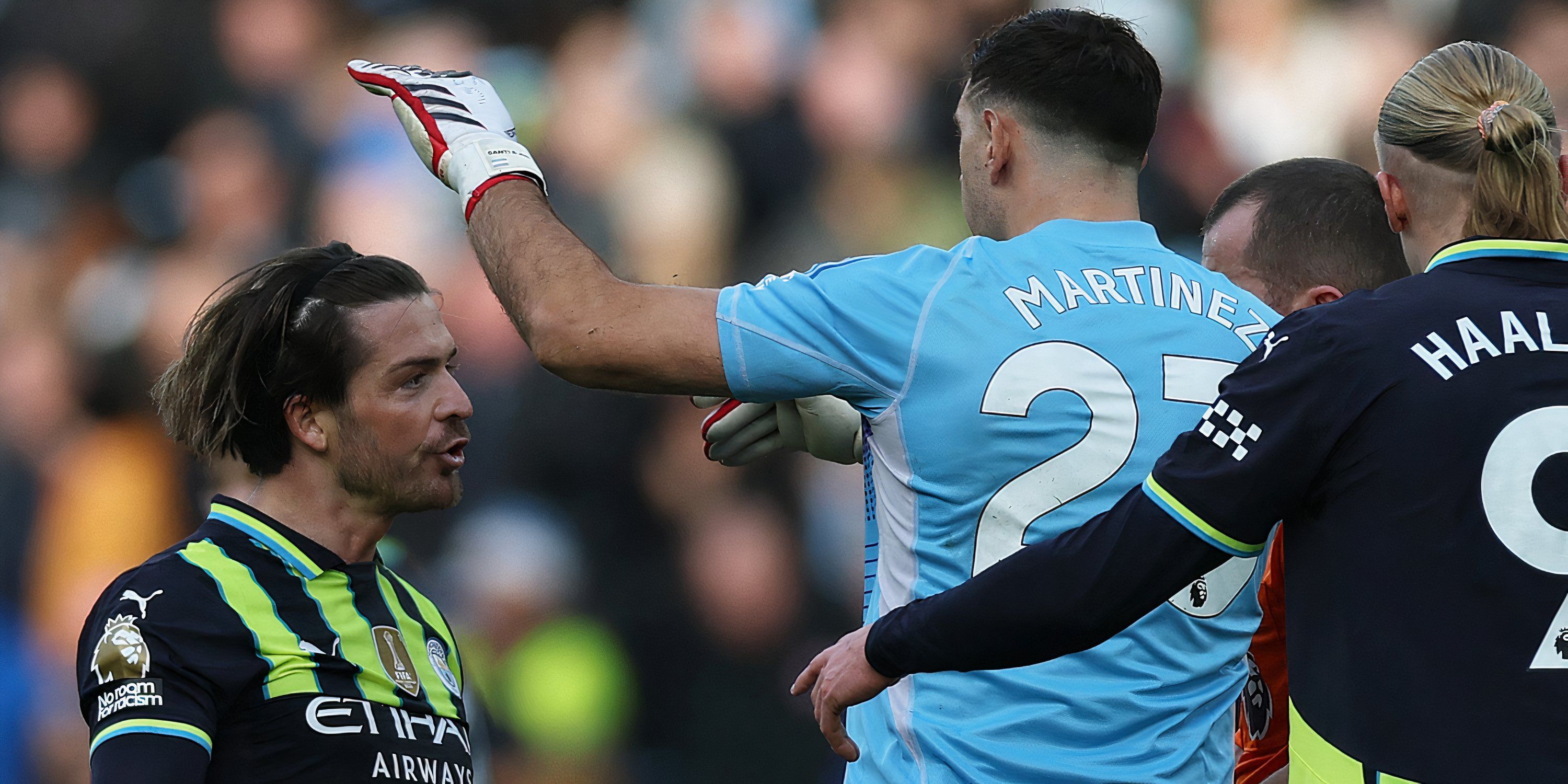 emi-martinez-jack-grealais-aston-villa-mand-city