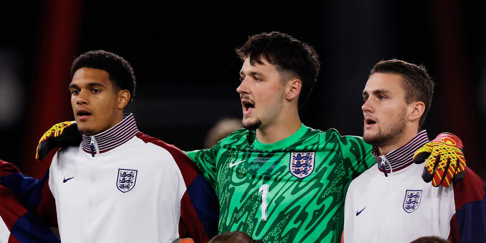 Jarily Kansah in England, James Trafford and Taylor Harwood Pillis before the match