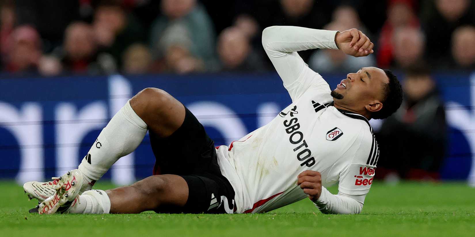 Kenny-Tet-lesão-Fulham