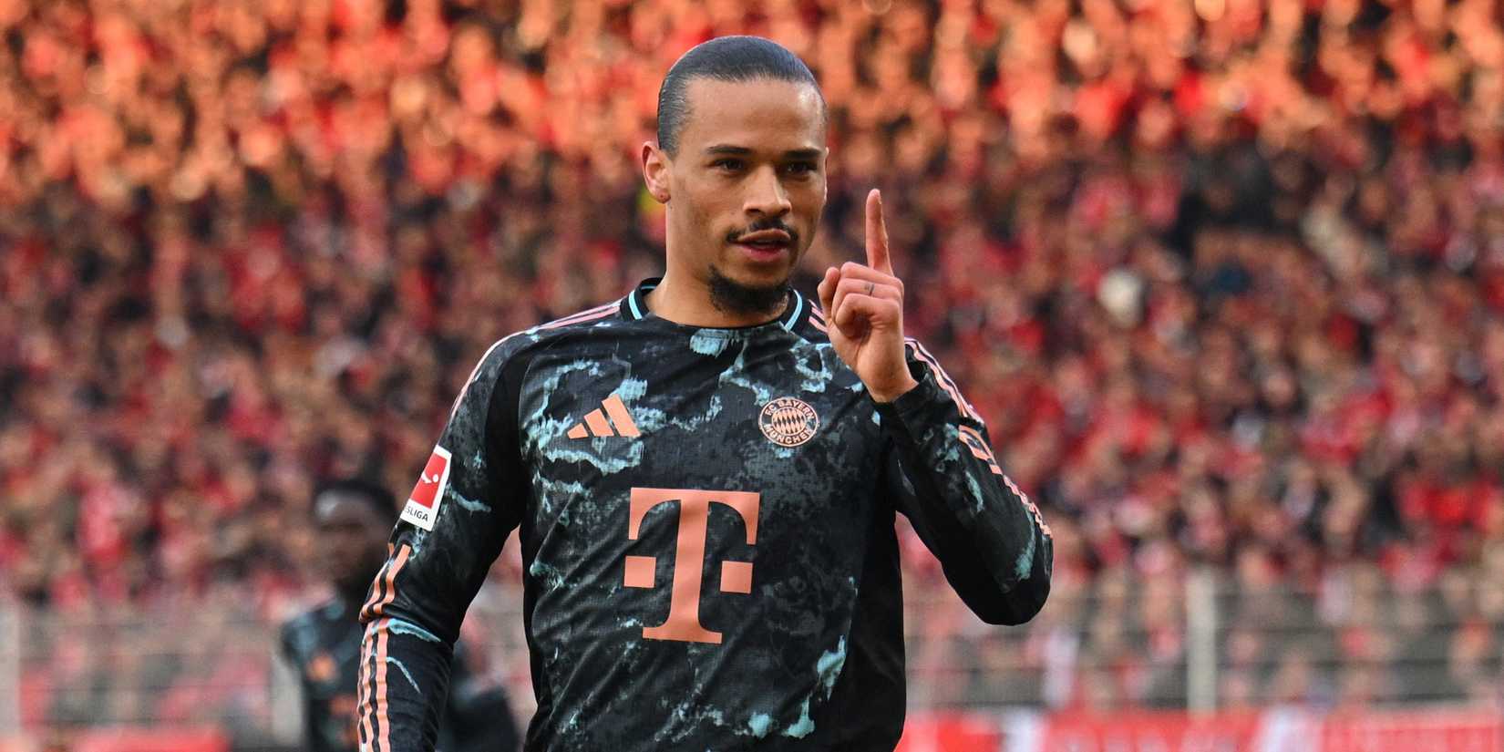 Лерой Сане, слухи об интересе Арсенала