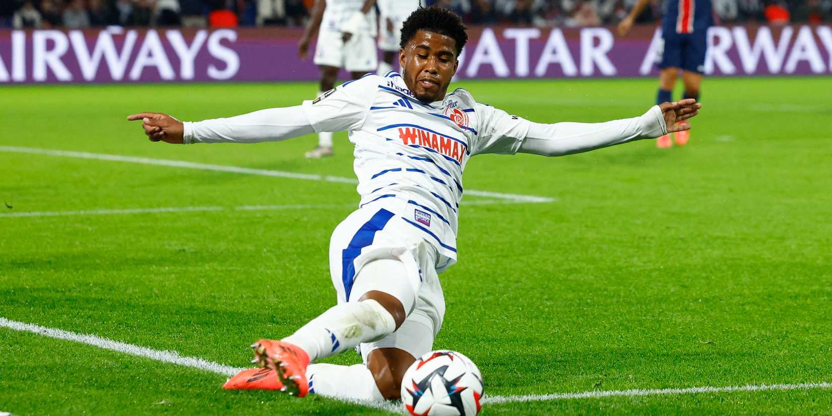 Andrey Santos of RC Strasbourg in action
