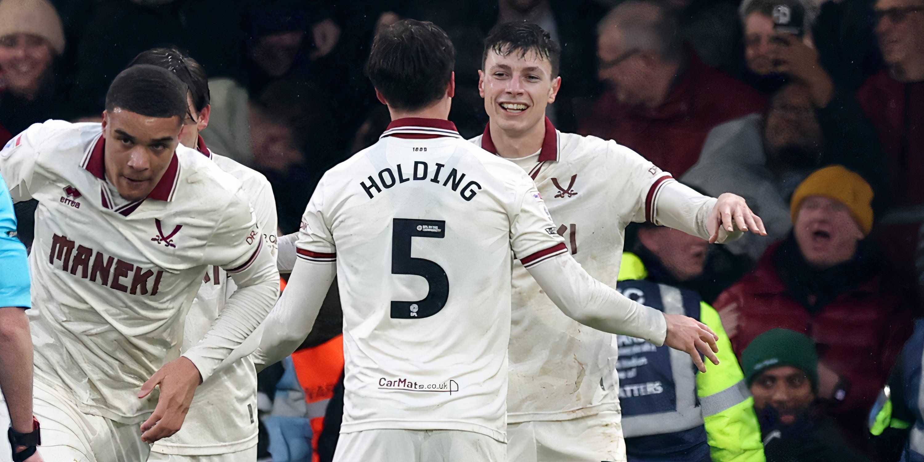 فستان اللباس