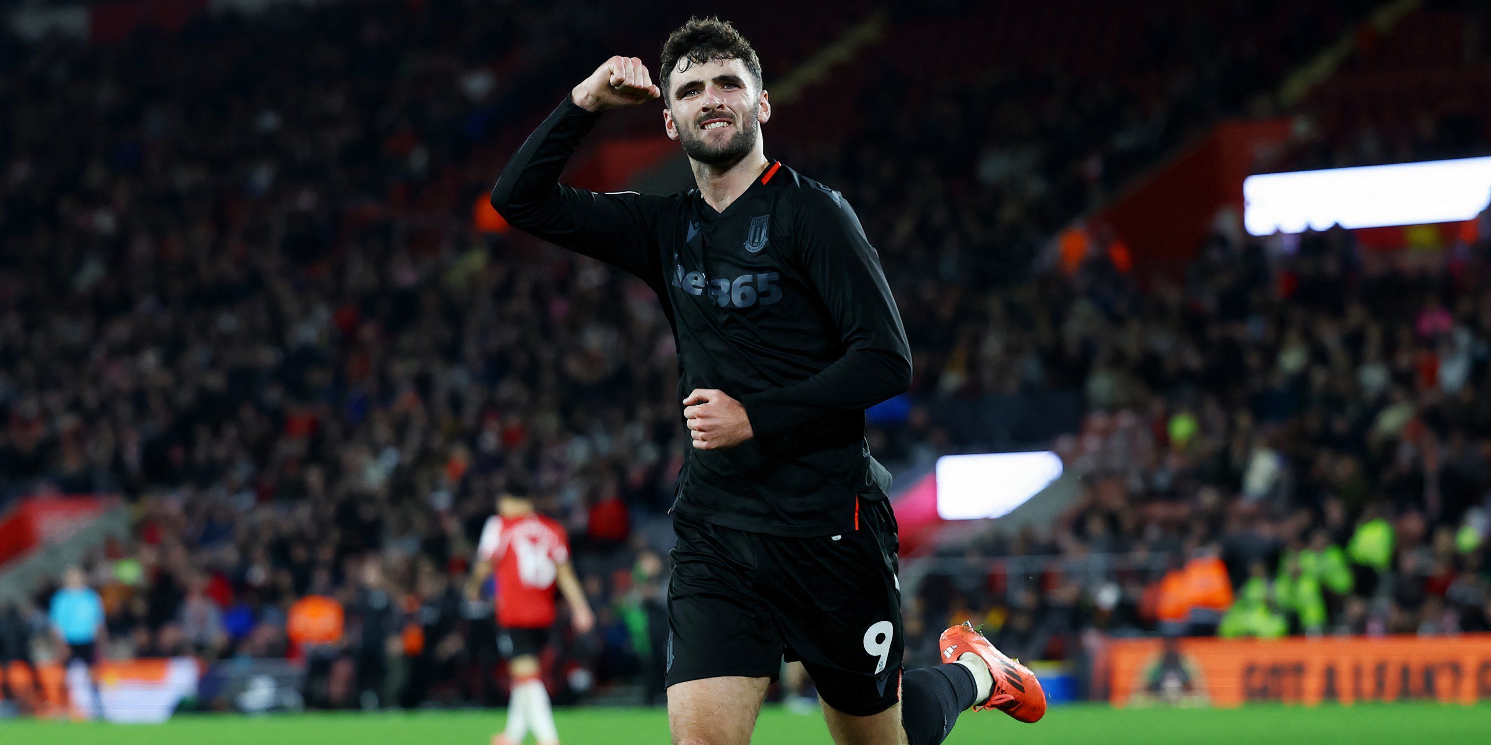 توم كونون -سفيلد-إينسيدي