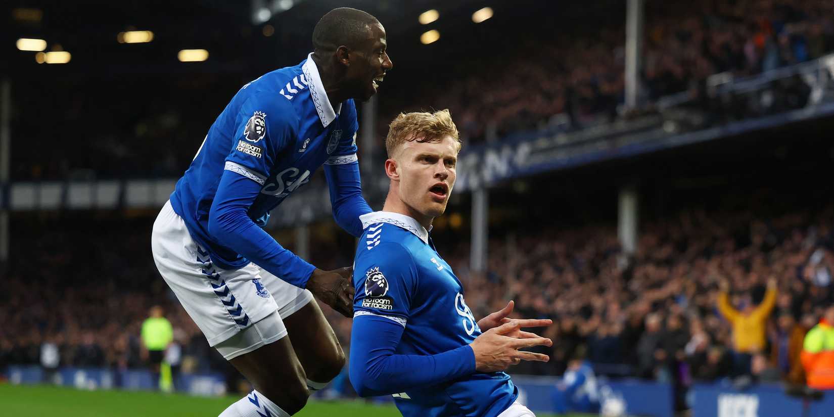 jarrad-branthwaite-everton-liverpool