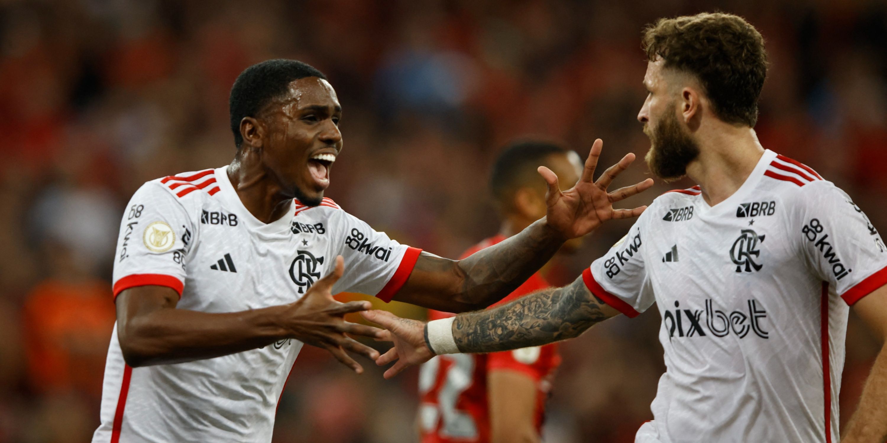 ايفرتون araujo-flamengo