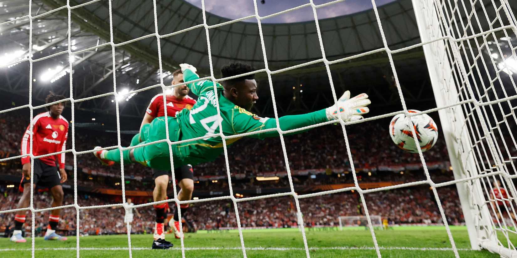 Andre-Onana-Man-UTD
