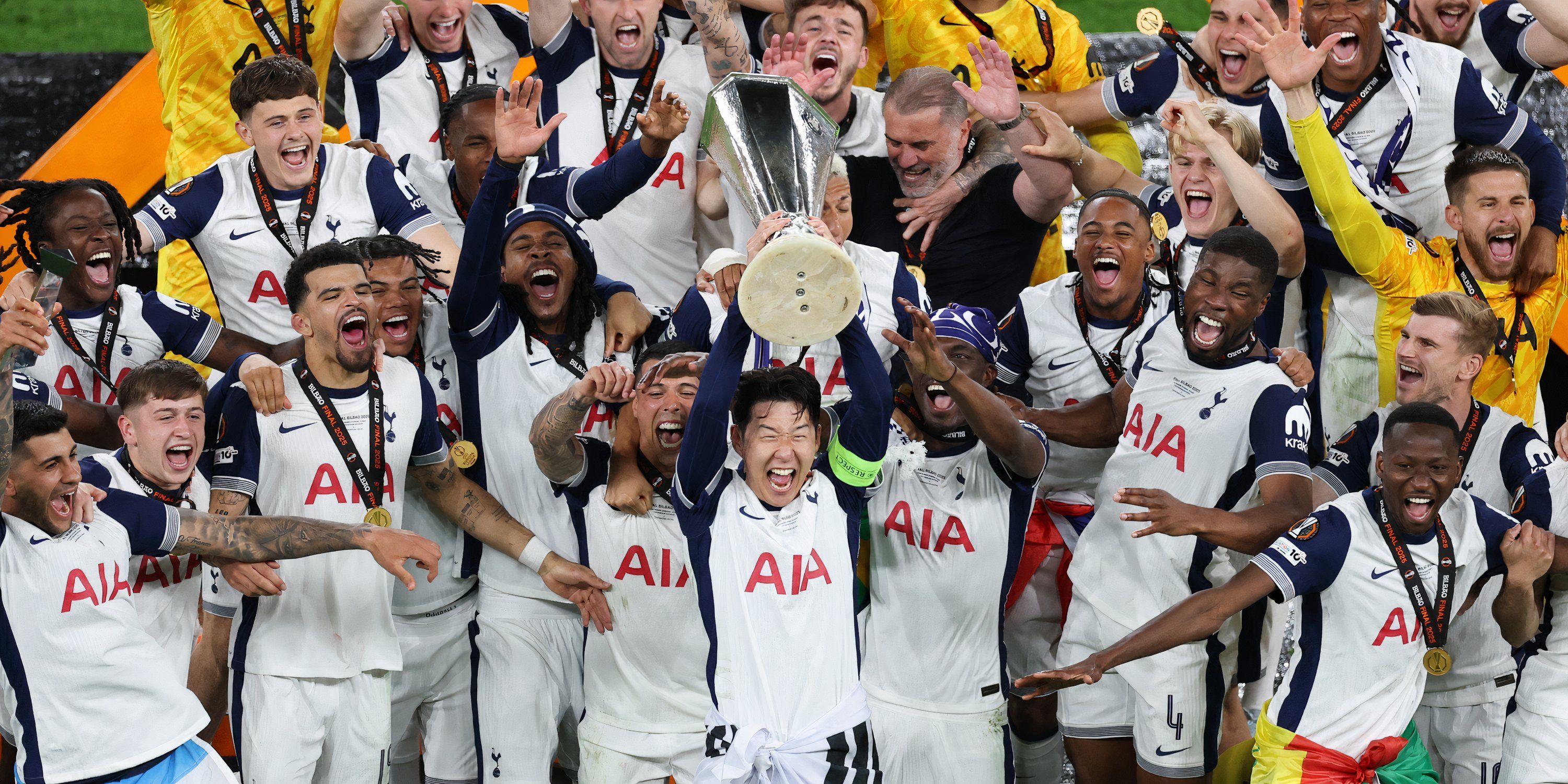 tottenham-hotspur-spurs-europa-league-final-trophy