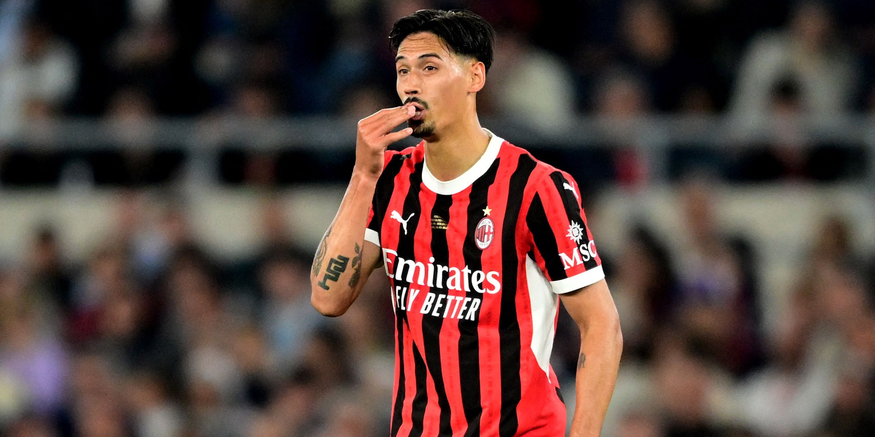 Tijjani Rejnders reacts from Milan