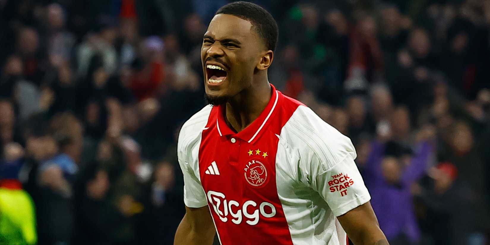 Жоррел Хато из Аякса