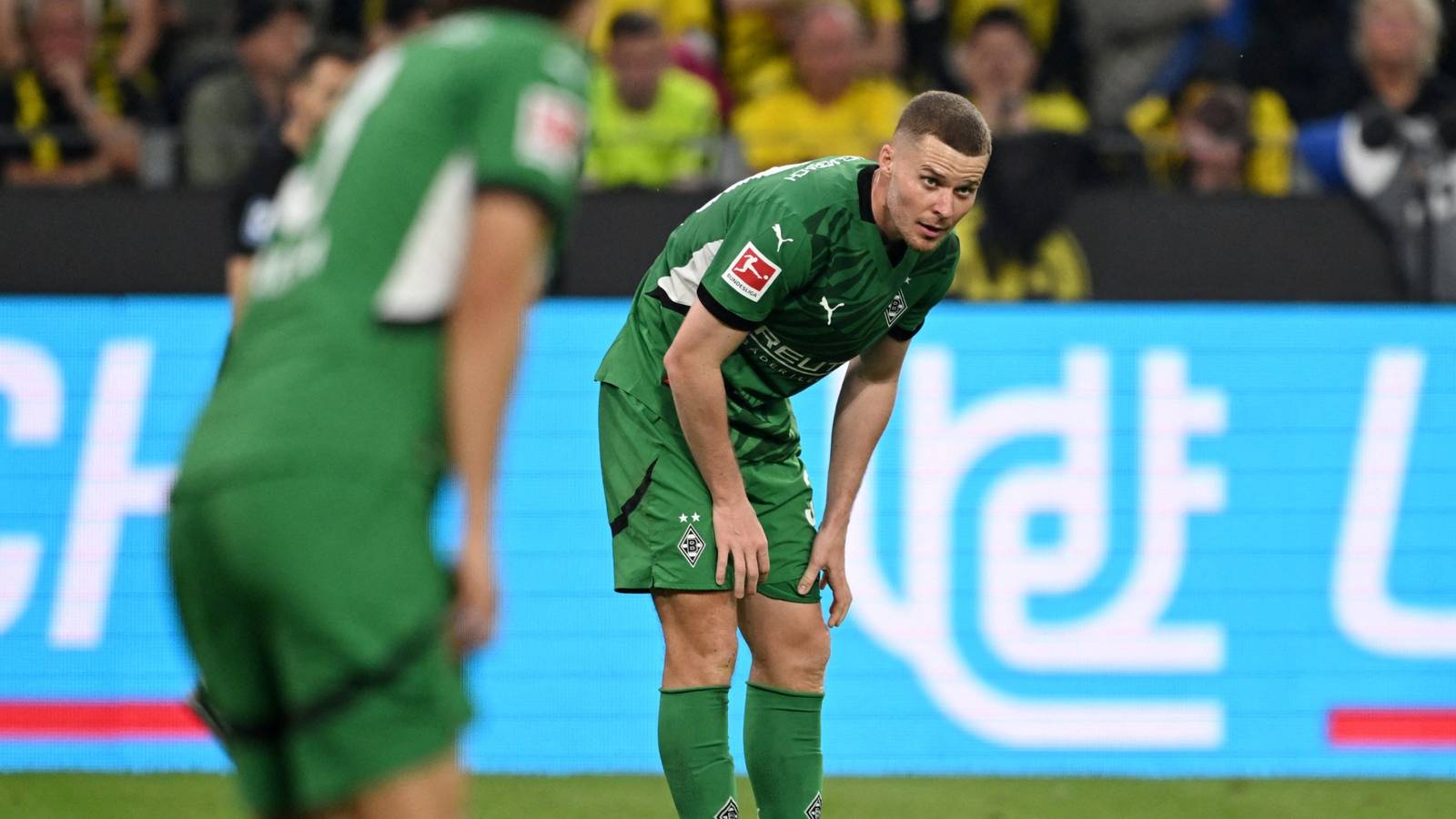 Nico Elvedi made the decision to leave as Gladbach accepted a deal for Leeds now possible Nico Elvedi made the decision to leave as Gladbach accepted a deal for Leeds now possible
