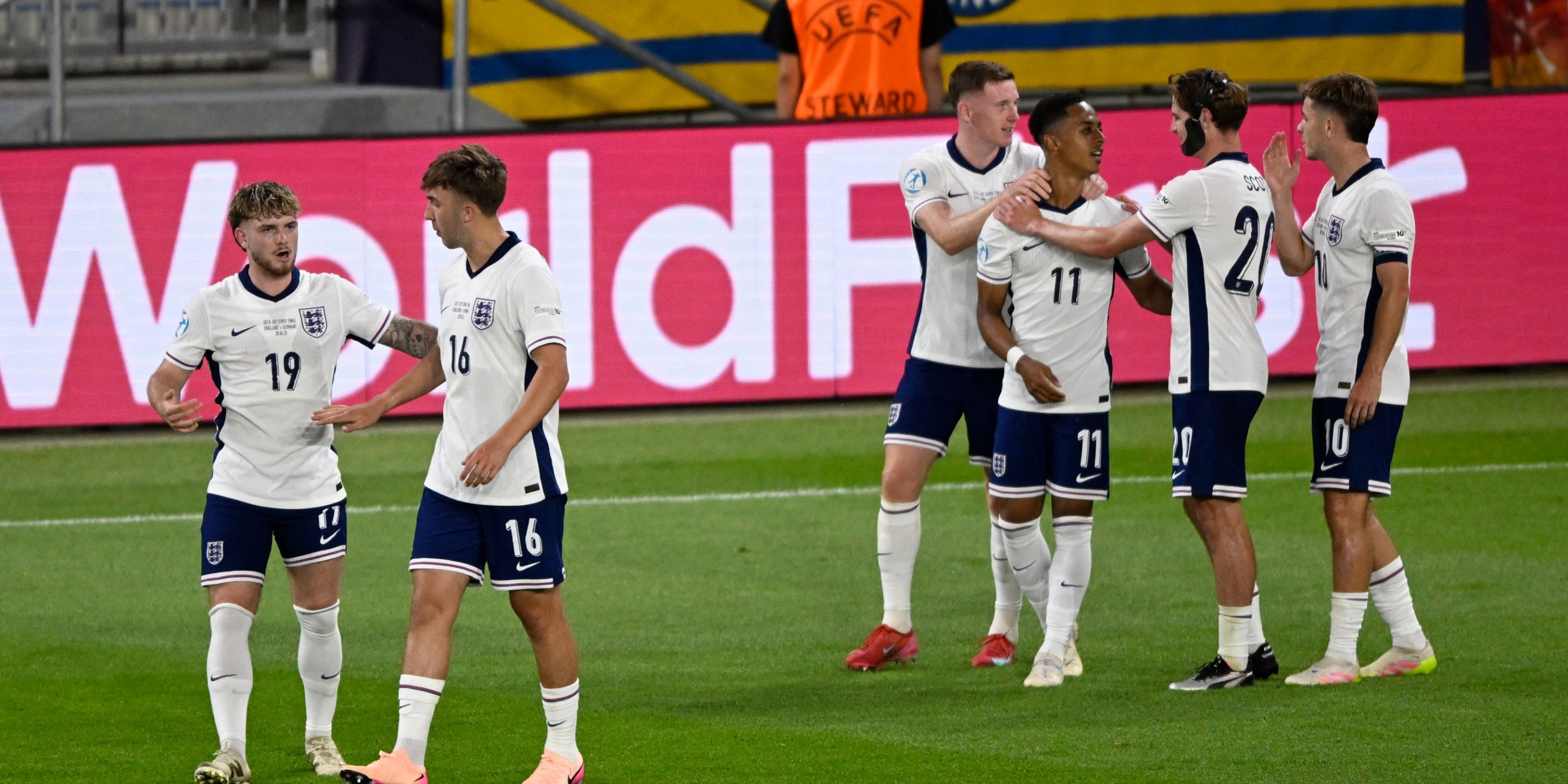 Harvey-Elliot-England-U21