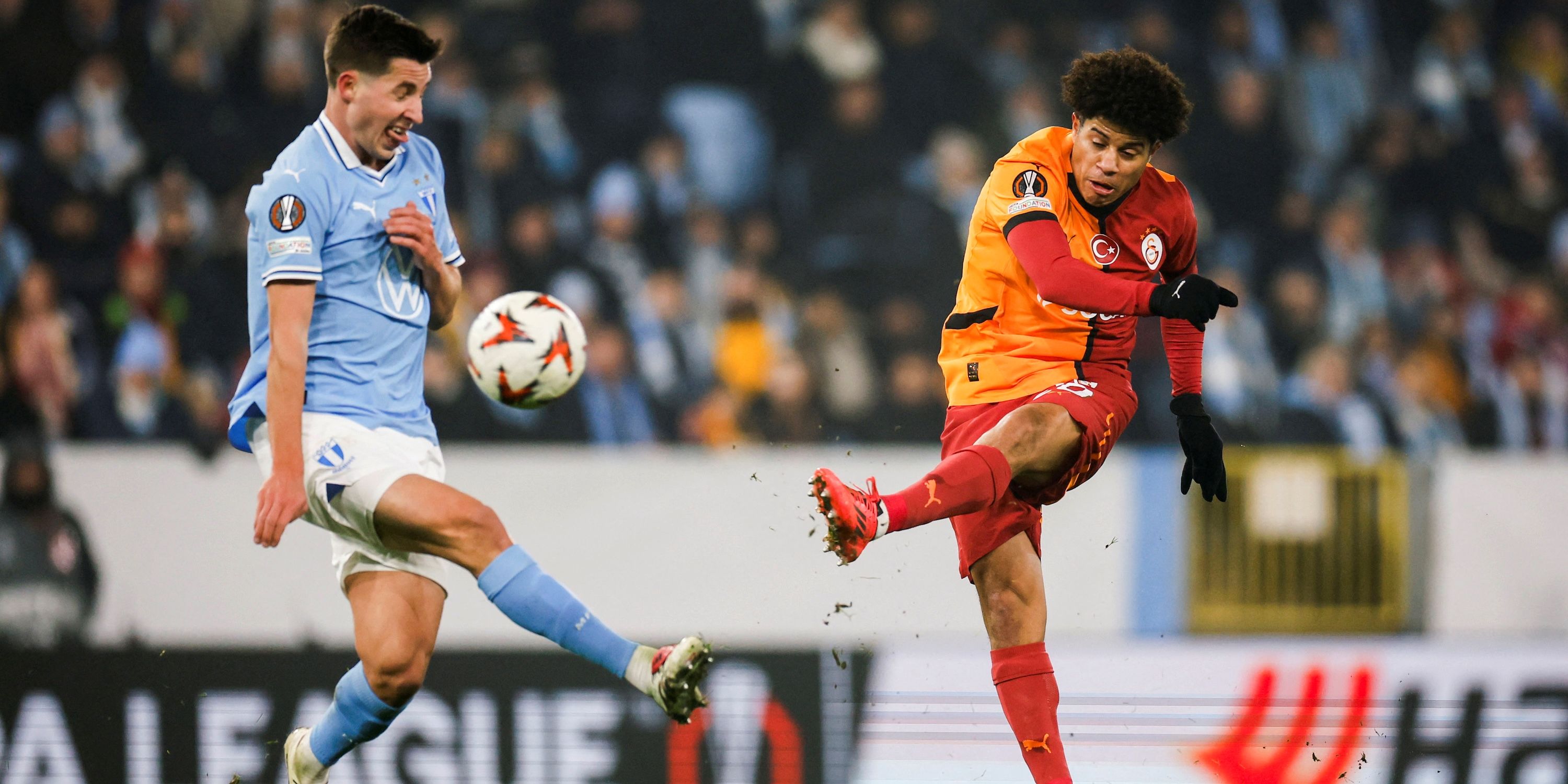 Galatasaray's Gabriel Sara shots at goal Andreas Hillergren