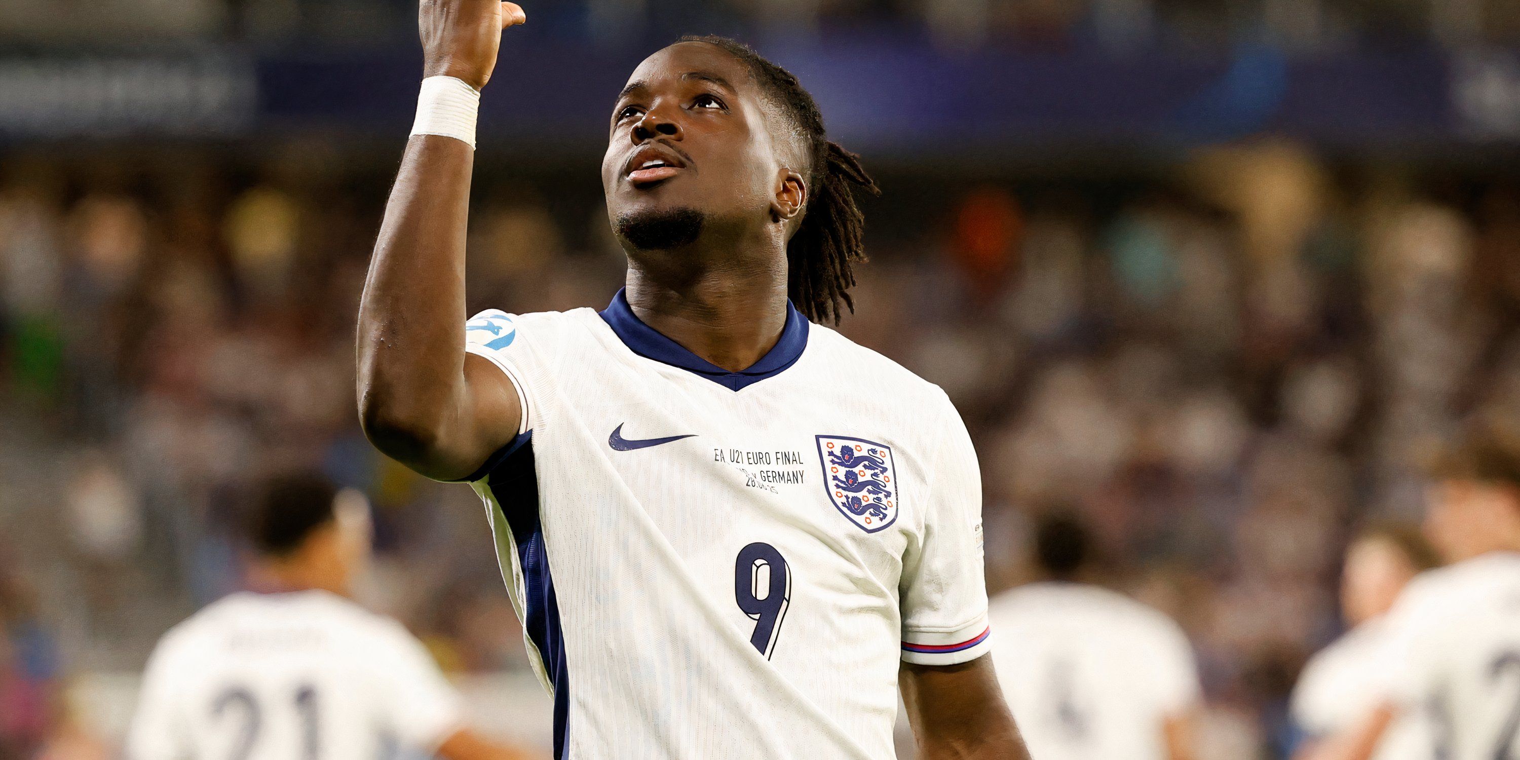 Jonathan Roy-England-LEDS