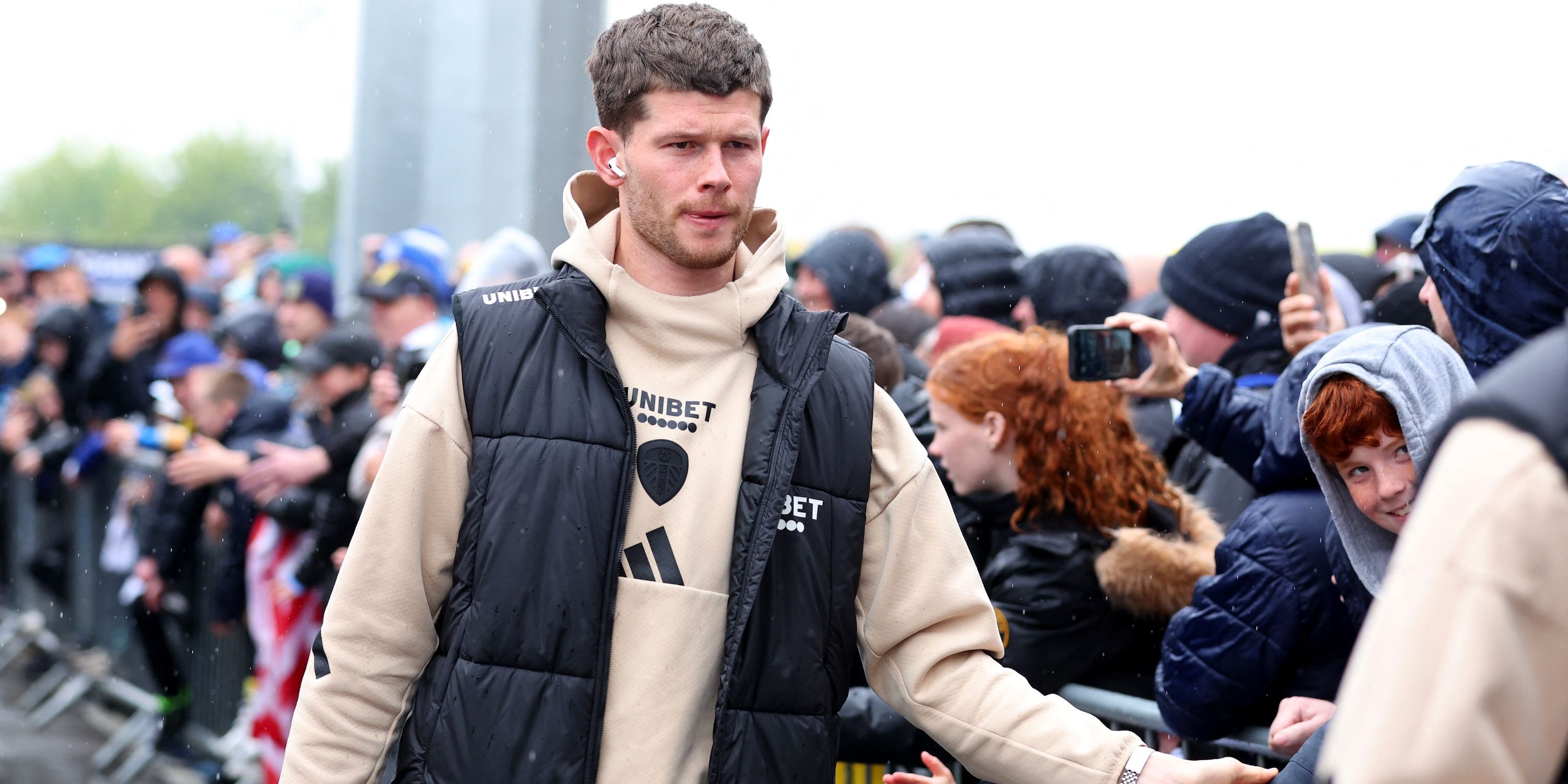 Leeds United's Illan Meslier arrives at the stadium