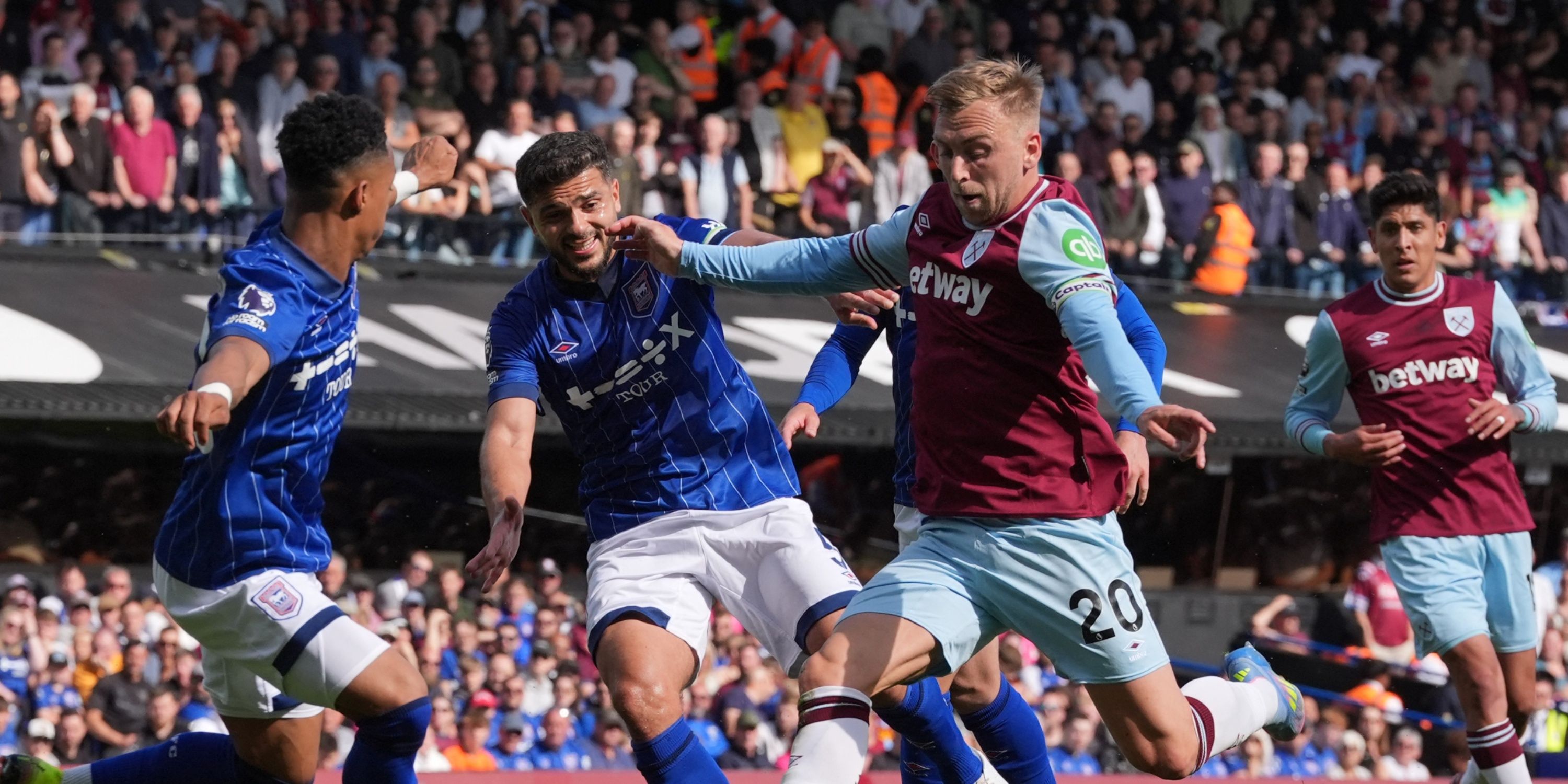 IPSWich-Town-SAM-Morsy-REMIERE-Legue