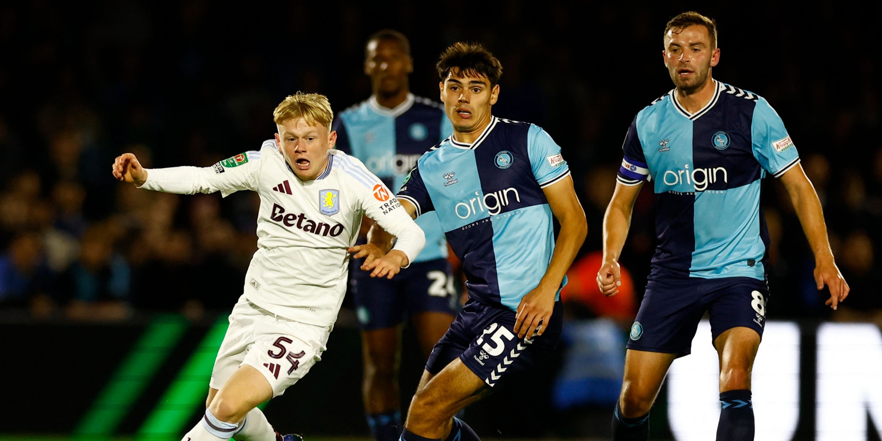 wycomble-wanderers-richard-kone-efl-cup
