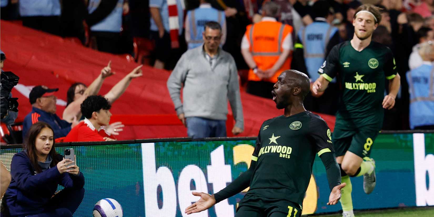 yoane-wissa-brentford