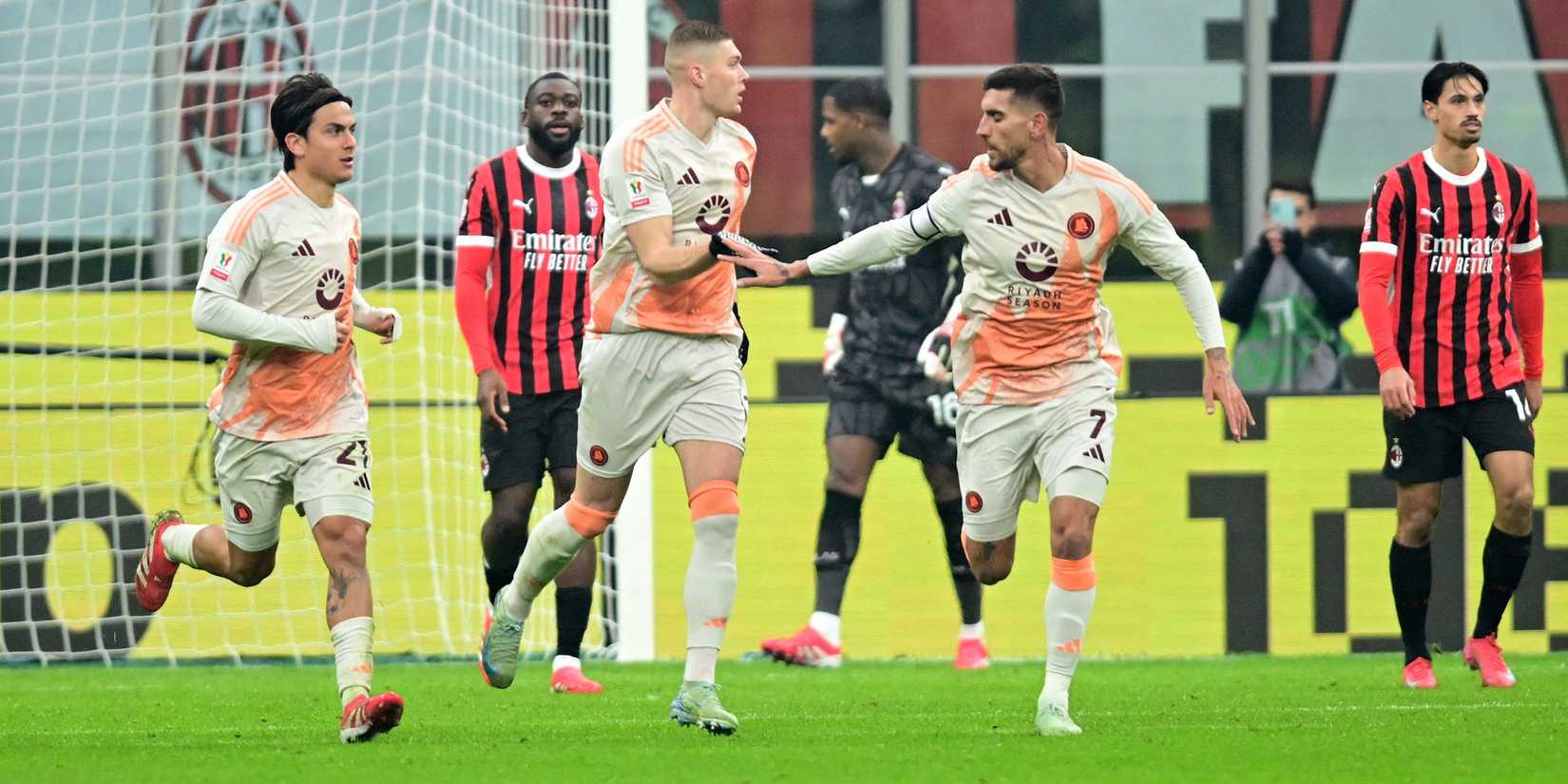 AS Roma's Artem Dovbyk celebrates scoring their first goal with Lorenzo Pellegrini 