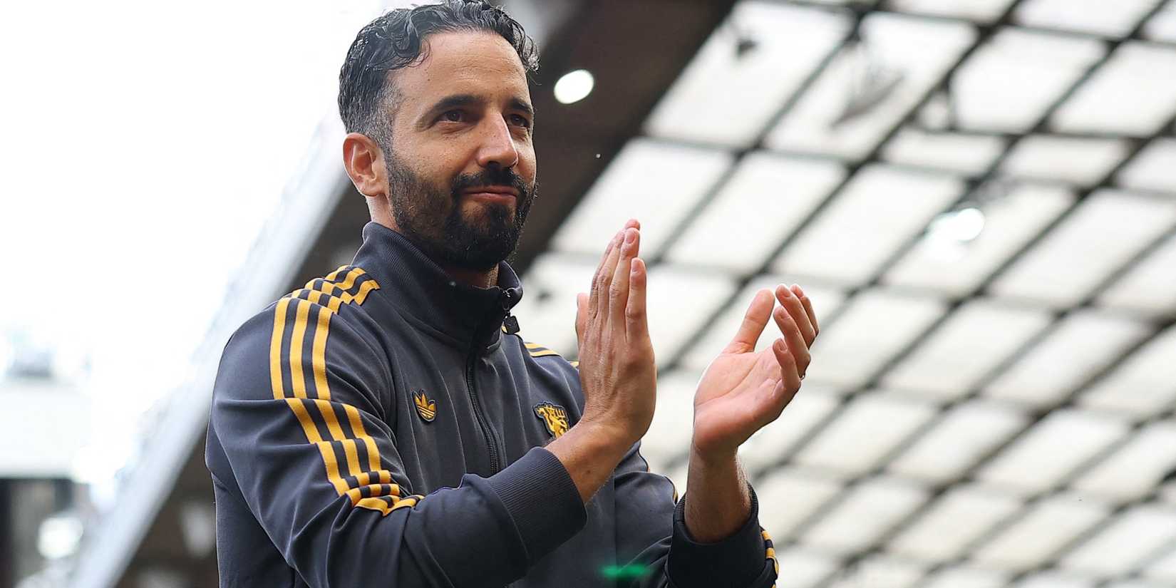 Manajer Manchester United Ruben Amorim memuji penggemar setelah pertandingan