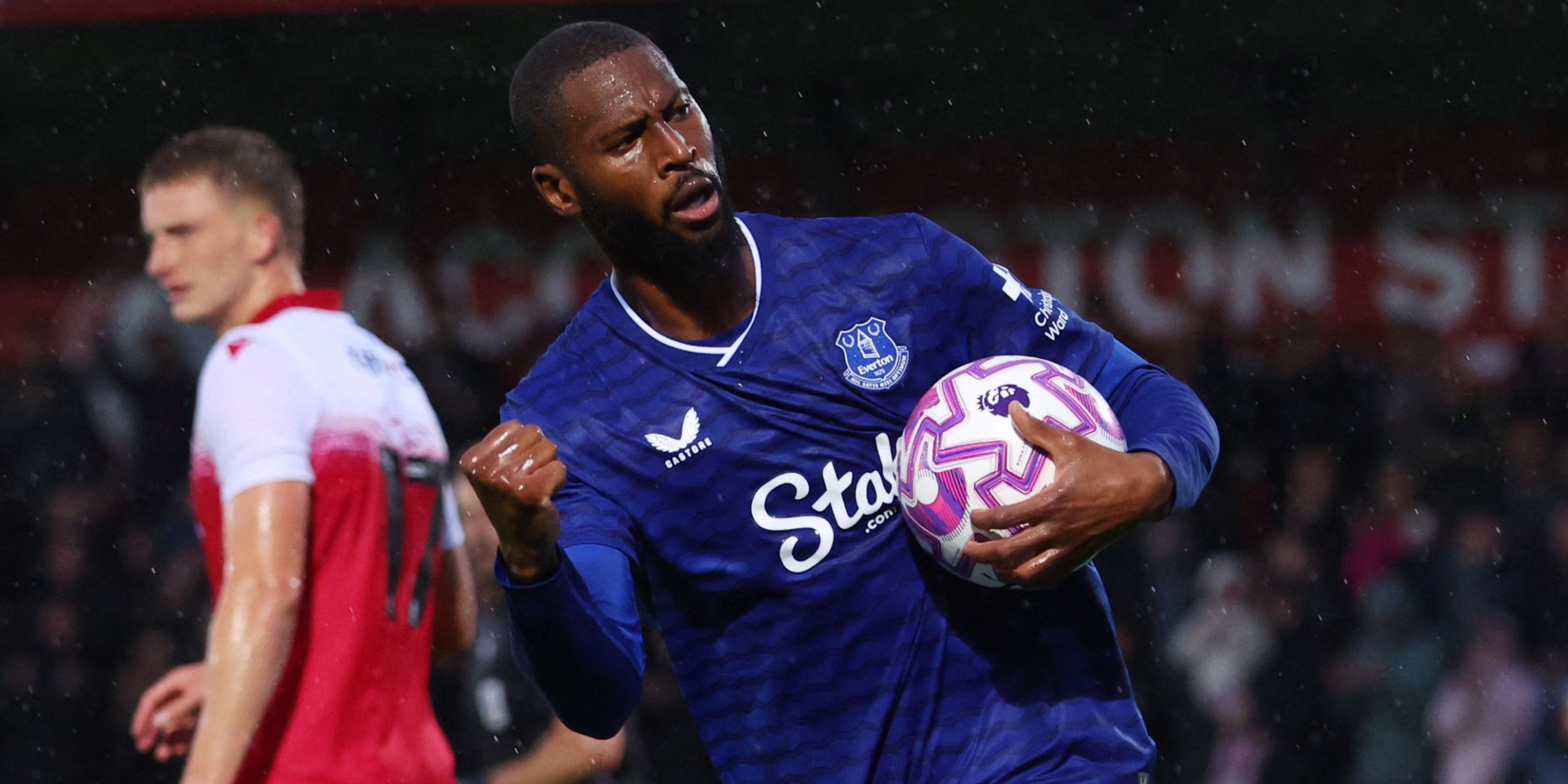 Beto marcando pelo Everton