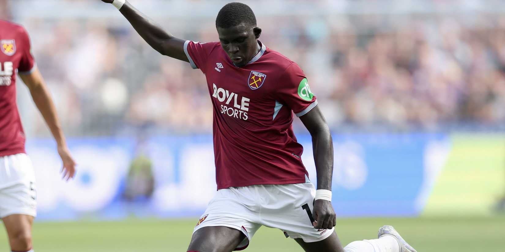 West Ham's "unbelial" star was their Og Fernandes, then Moyes sold him star-news.press/wp Diouf-West-Ham