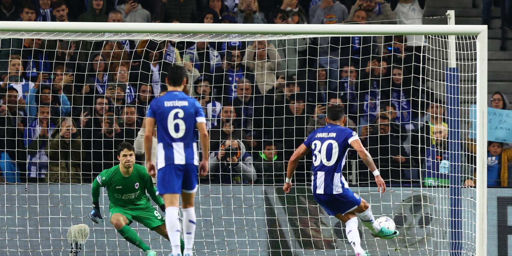 ROYAL-ATWERP-Senne-HEMENS-Campions-Legue