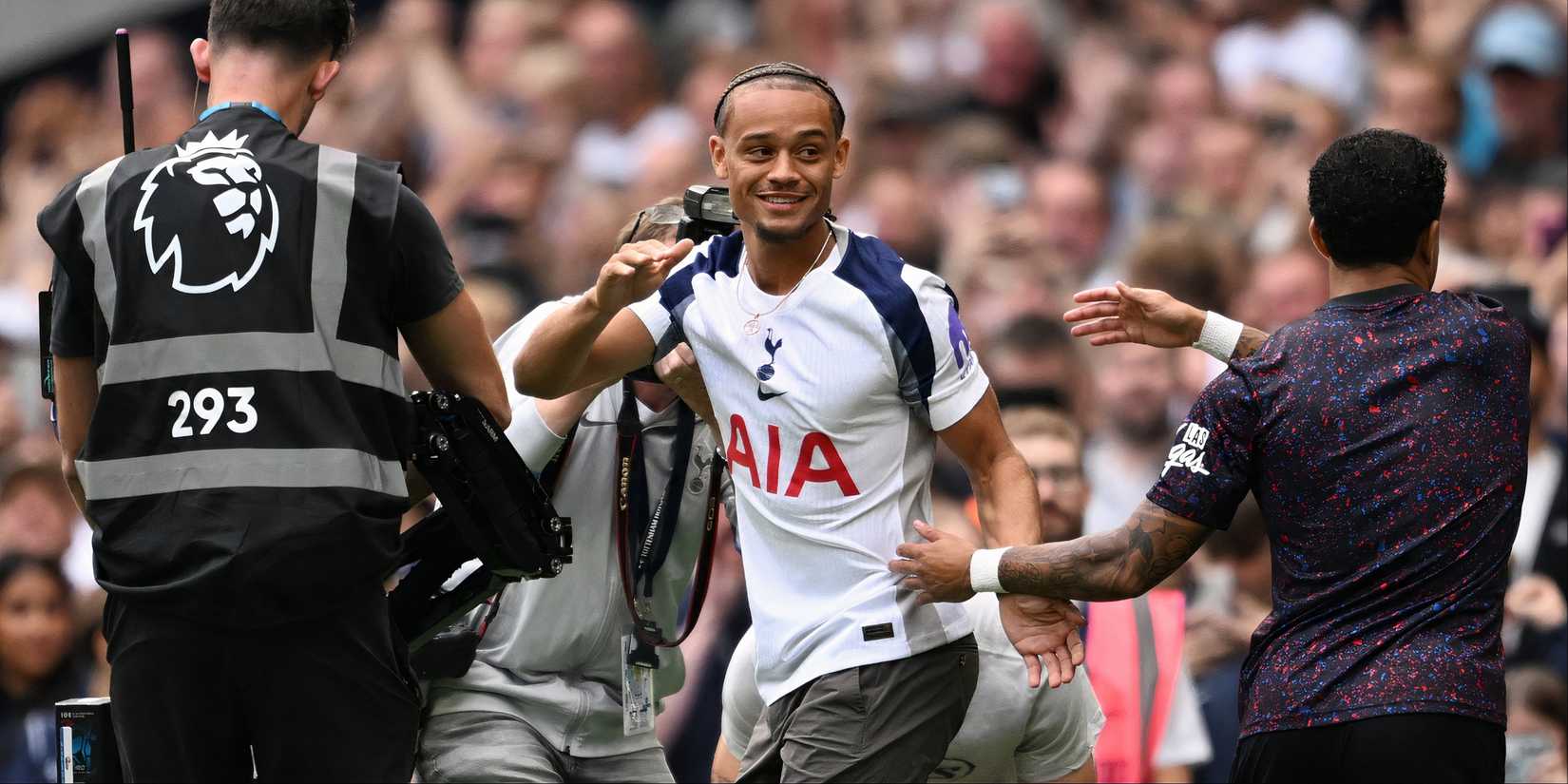 Spurs-Xavi-Simons-1