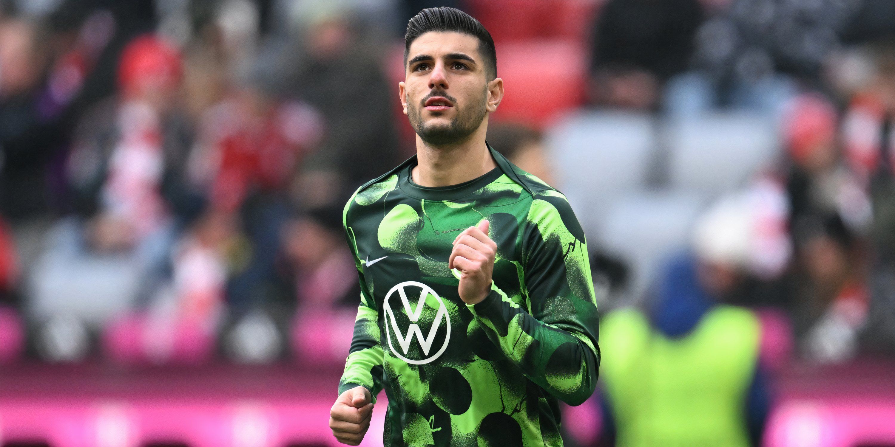 Wolfsburg defender Konstantinos Koulierakis