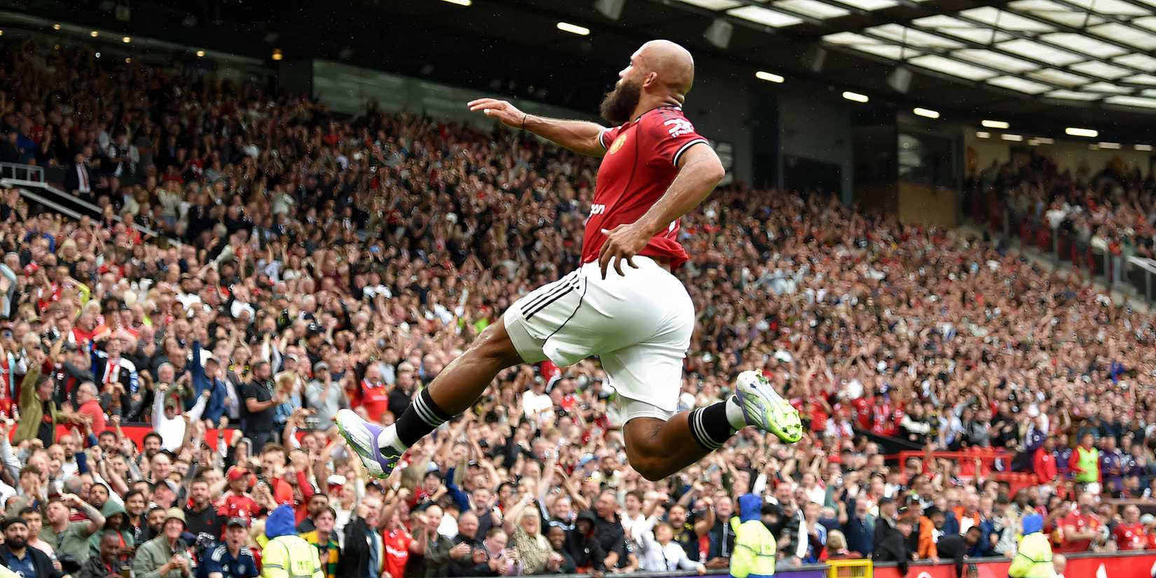 Brian Mbeumo for Manchester United