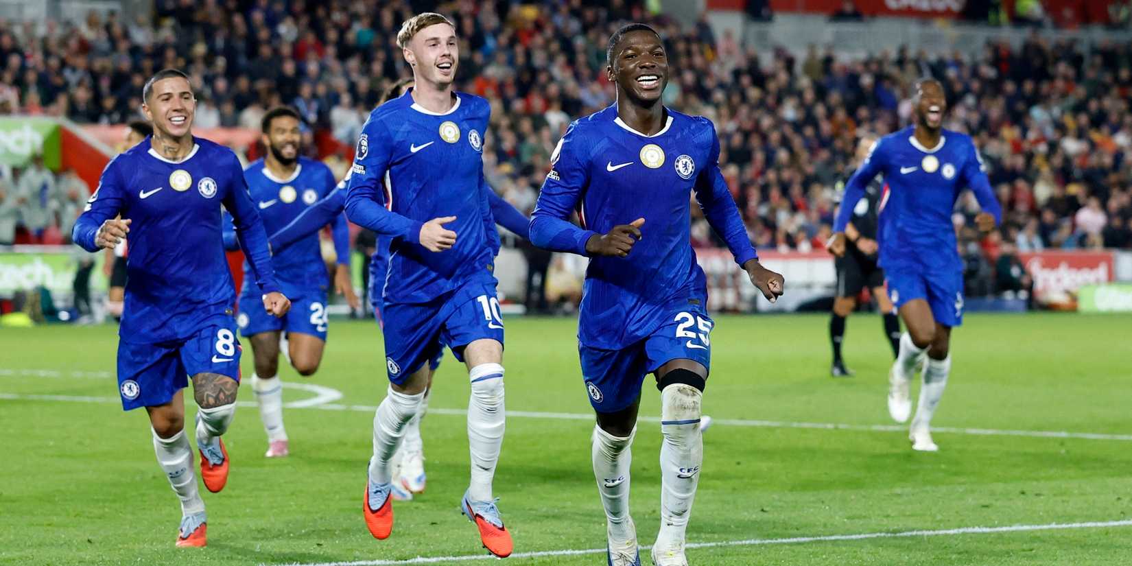 Mohamed CaUssedo celebrates Chelsea to score their second goal with Eno Fernandez and Cole Palmer