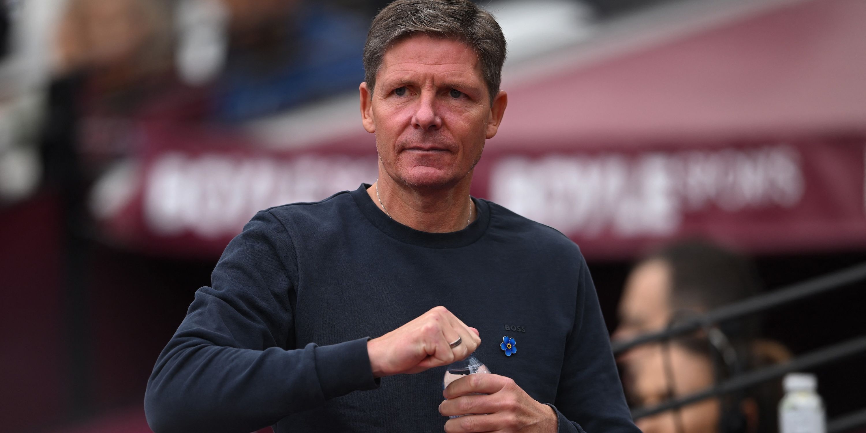 Treinador do Crystal Palace, Oliver Glasner, antes do jogo