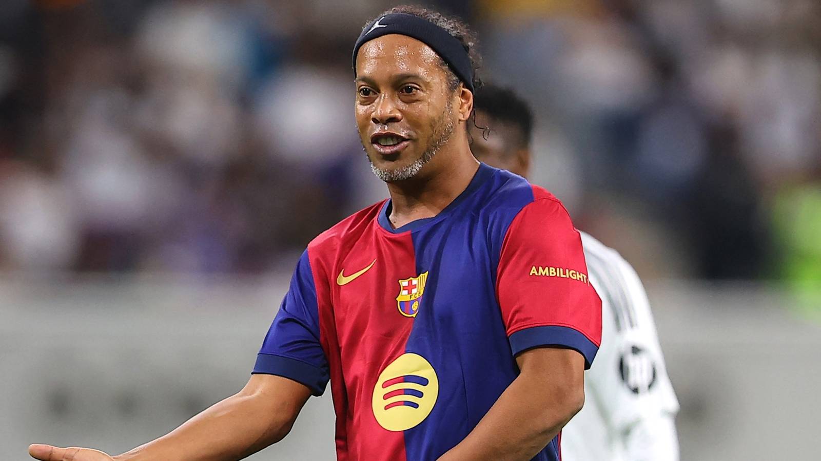 Man United make contact to hijack Barcelona talks for one of Ronaldinho's favourite players