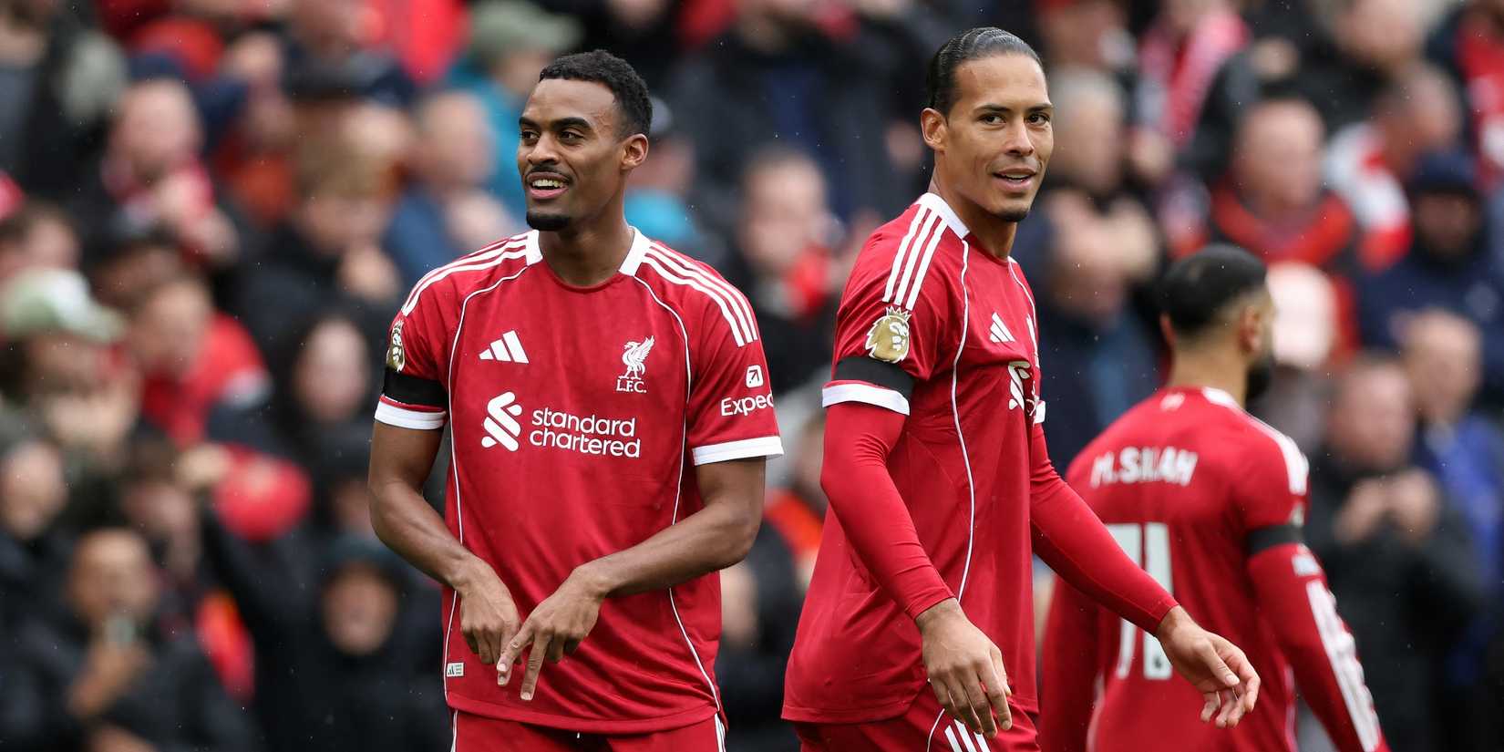 Ryan Gravenberch and Virgil van Dijk